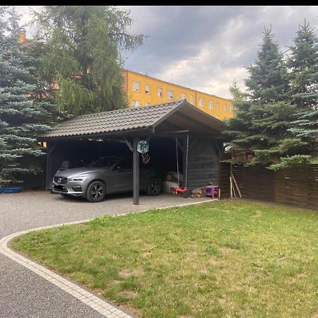 Red Rose Apartament -Parking -Taras- Faktura Vat Кельце Экстерьер фото
